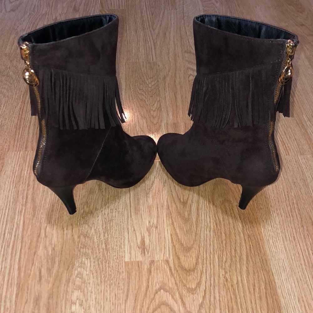 STYLISH Brown Heel Boots!